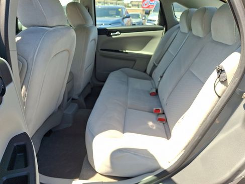 Used 2009 Chevrolet Impala LS FWD image 12
