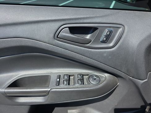 Used 2013 Ford Escape S FWD image 18