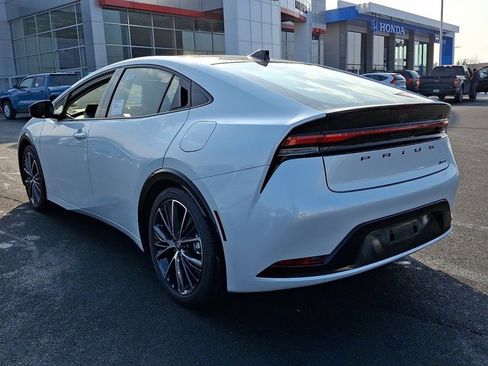 New 2026 Toyota Prius XLE image 4