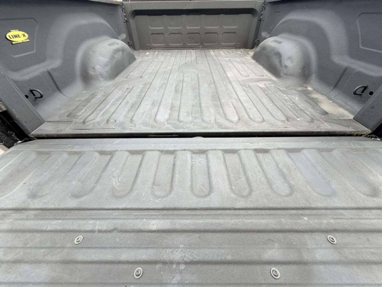 Used 2017 RAM 2500 SLT AWD/4WD image 6