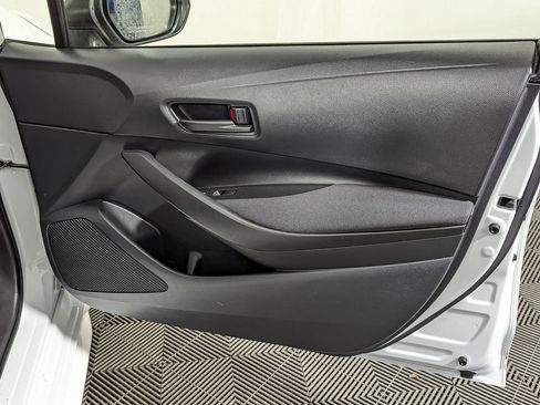 Used 2023 Toyota Corolla LE image 26