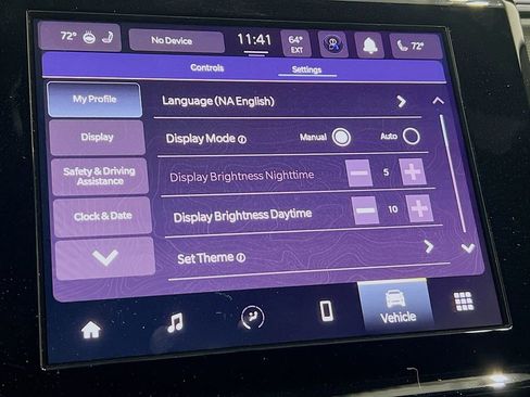 New 2025 Jeep Grand Cherokee Laredo w/ Luxury Tech Group I RWD image 31