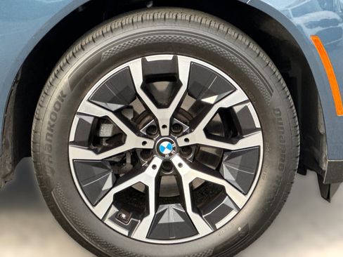 Used 2025 BMW X3 xDrive30i w/ Premium Package image 12