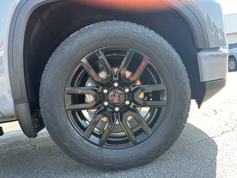 Used 2024 GMC Sierra 1500 Elevation w/ Elevation Premium Package AWD/4WD image 13