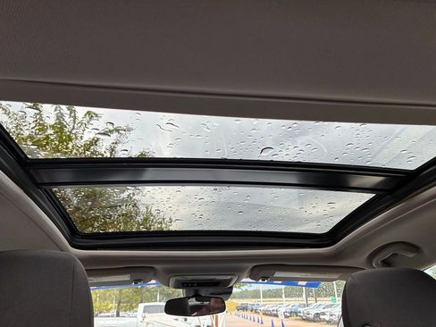 Used 2024 Chevrolet Malibu LT image 15