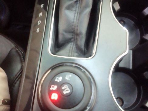 Used 2017 Ford Explorer XLT w/ Equipment Group 202A image 11