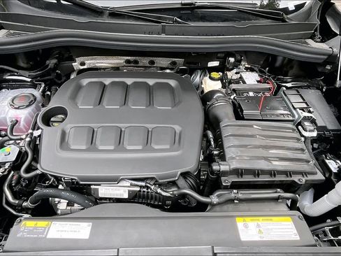 New 2026 Volkswagen Tiguan SE R-Line image 16