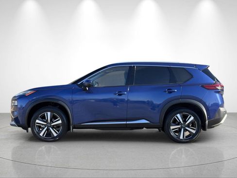 Used 2023 Nissan Rogue Platinum AWD/4WD image 2