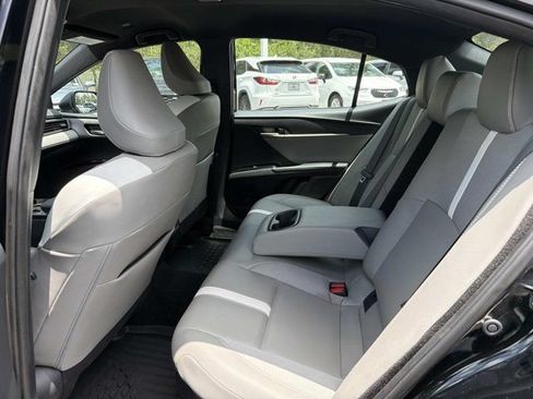 Certified 2025 Toyota Camry SE FWD image 14