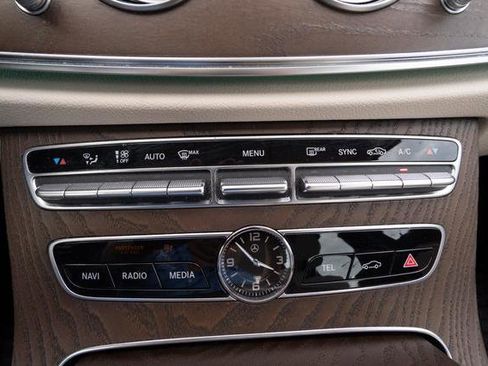 Used 2020 Mercedes-Benz E 350 Sedan image 21