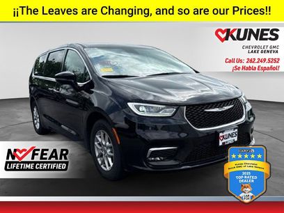 Used 2024 Chrysler Pacifica Touring-L
