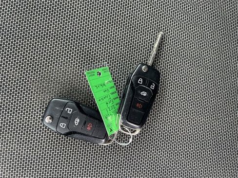 Used 2021 Ford Transit Connect XL image 25