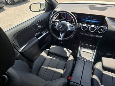 Used 2025 Mercedes-Benz GLA 250 image 32
