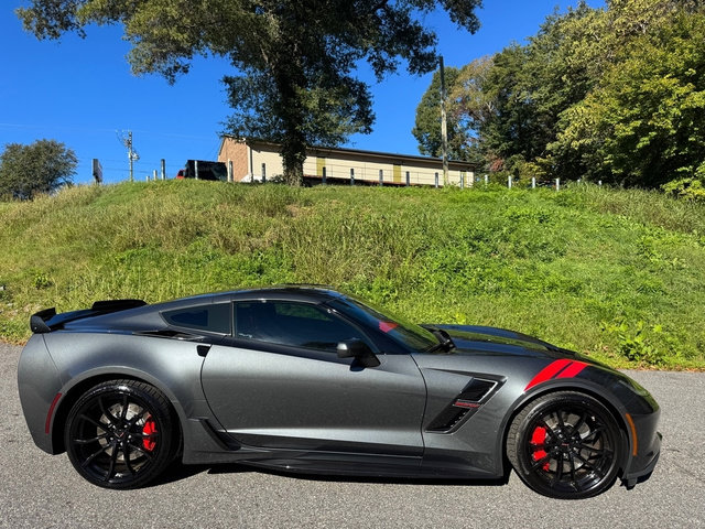 Used 2017 Chevrolet Corvette Grand Sport RWD image 5