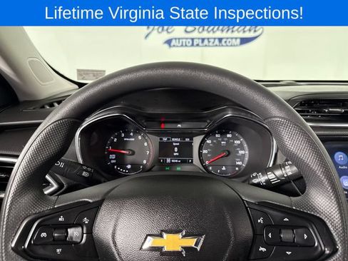 Used 2023 Chevrolet TrailBlazer LT w/ Convenience Package AWD/4WD image 11