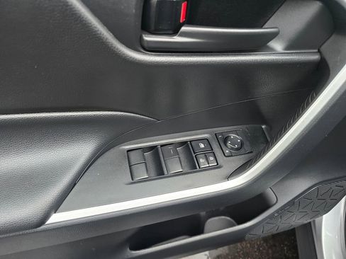 Certified 2025 Toyota RAV4 LE AWD/4WD image 15