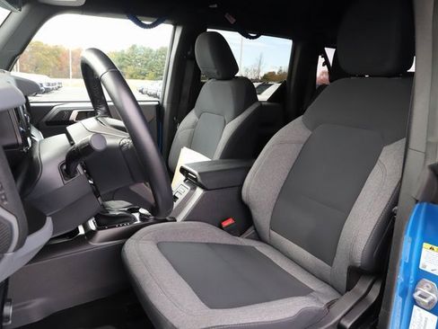 Used 2023 Ford Bronco Big Bend image 14