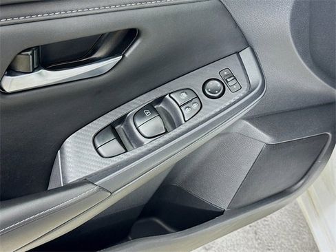 Used 2024 Nissan Sentra SV image 18