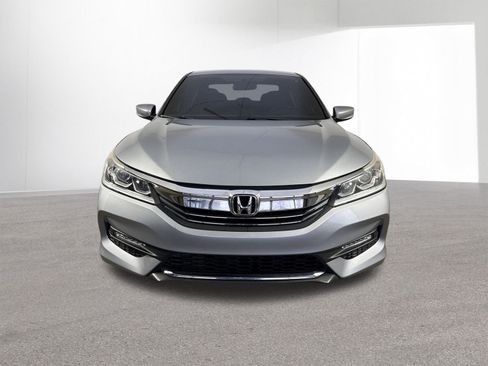 Used 2017 Honda Accord Sport image 26