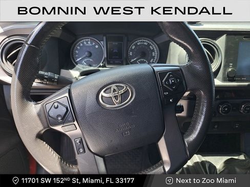Used 2017 Toyota Tacoma SR image 18
