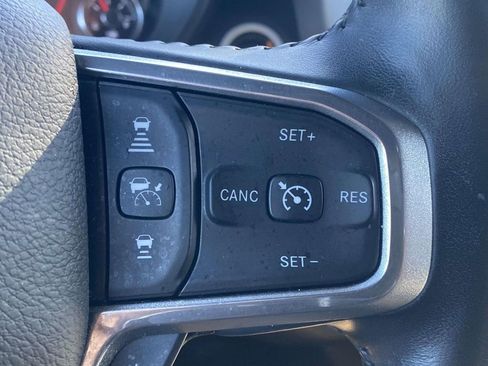 Used 2023 RAM 1500 Laramie AWD/4WD image 29