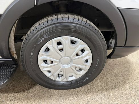 Used 2019 Ford Transit 150 XL RWD image 64