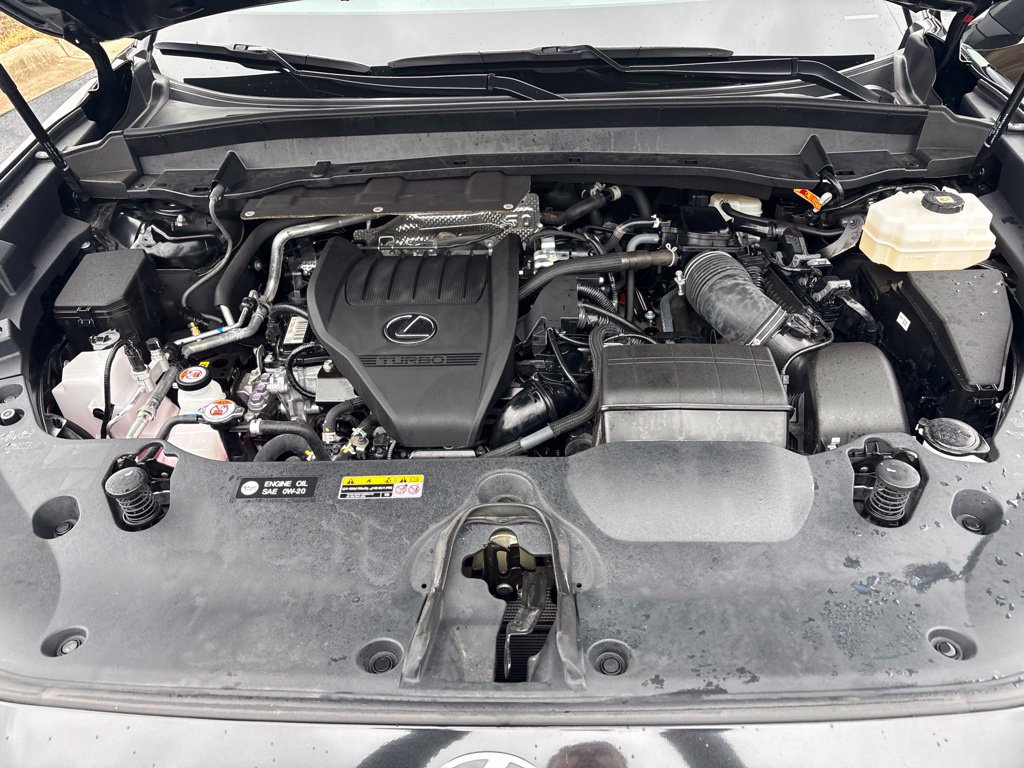 Used 2026 Lexus TX 500h AWD w/ Technology Package image 10