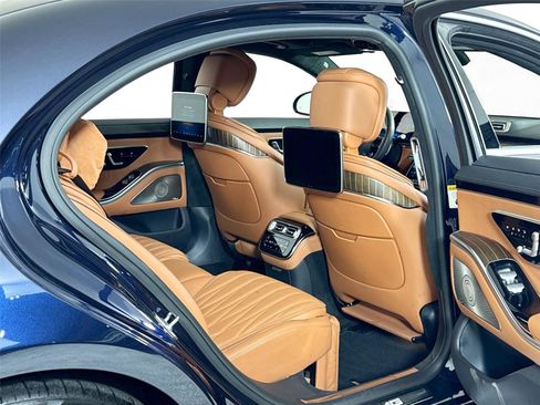 Used 2024 Mercedes-Benz S 63 AMG S image 29