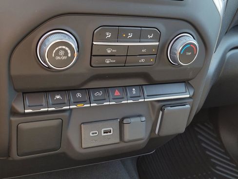 New 2025 Chevrolet Silverado 1500 Custom image 18