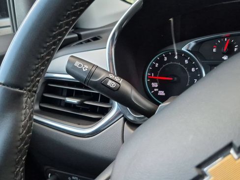 Used 2023 Chevrolet Equinox LT w/ Driver Convenience Package FWD image 16