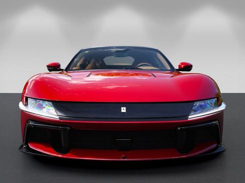 Certified 2025 Ferrari 12Cilindri RWD image 8