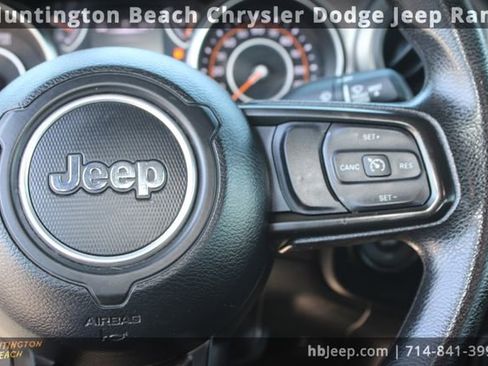 Used 2023 Jeep Wrangler Sport image 15