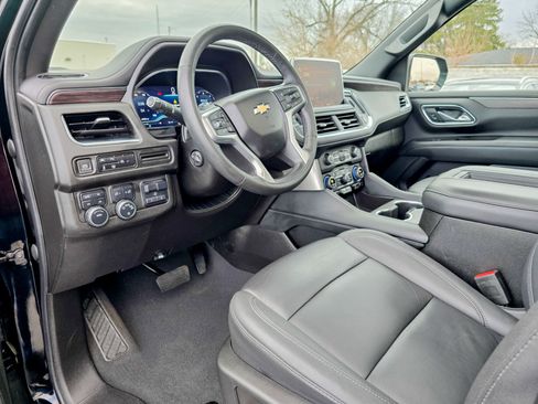 Used 2023 Chevrolet Tahoe LT w/ LT Signature Package image 7