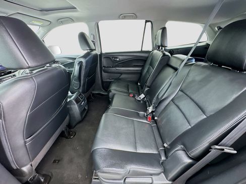 Used 2021 Honda Pilot Special Edition image 16