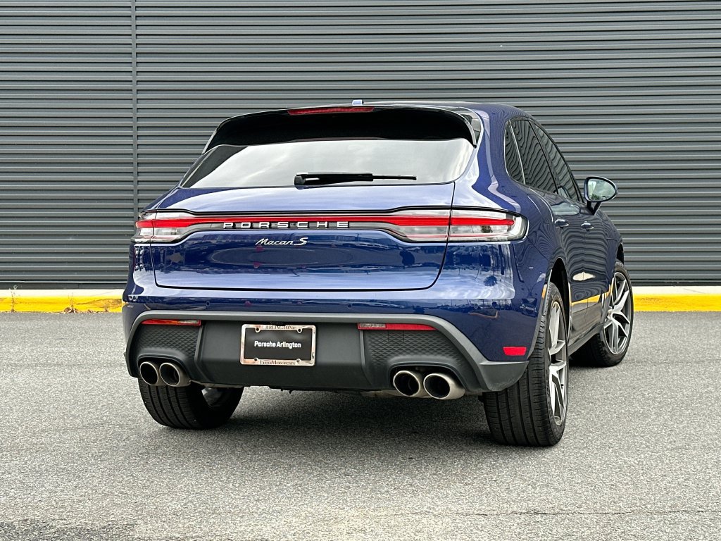 Certified 2024 Porsche Macan S AWD/4WD image 9