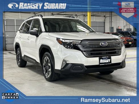 Certified 2025 Subaru Forester Premium image 1