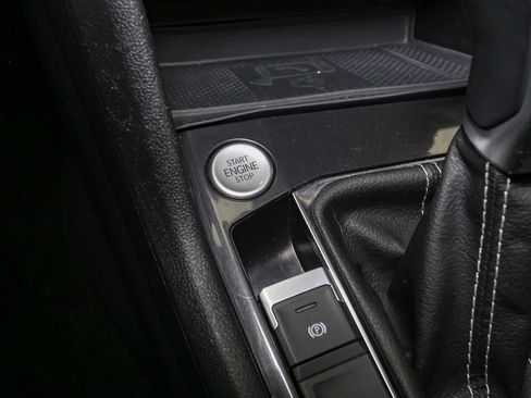 Certified 2023 Volkswagen Tiguan SE image 35