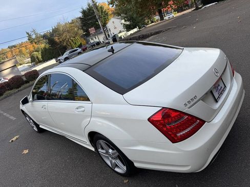 Used 2010 Mercedes-Benz S 550 4MATIC image 9