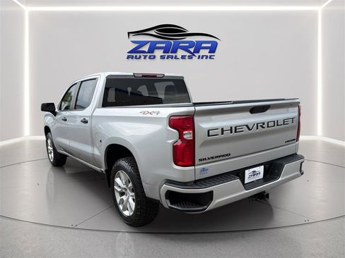 Used 2022 Chevrolet Silverado 1500 Custom w/ LPO, Dark Essentials Package AWD/4WD image 5