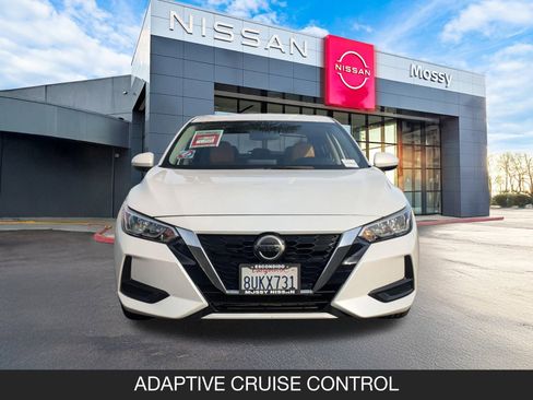 Certified 2021 Nissan Sentra SV w/ SV Premium Package image 4