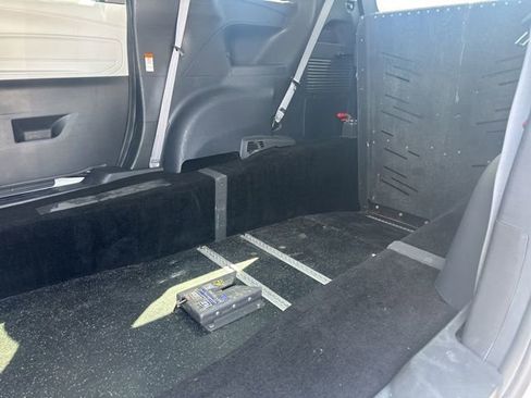 Used 2025 Toyota Sienna LE image 6