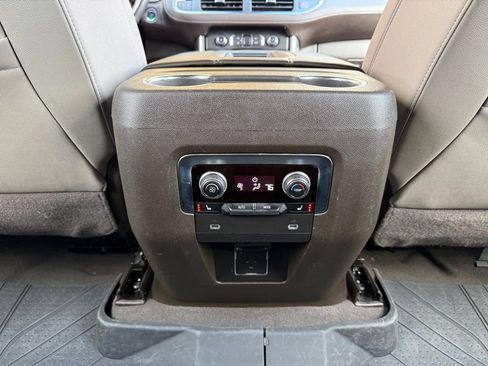 Certified 2023 Chevrolet Tahoe Z71 w/ Luxury Package image 28