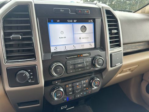 Used 2018 Ford F150 Lariat AWD/4WD image 28