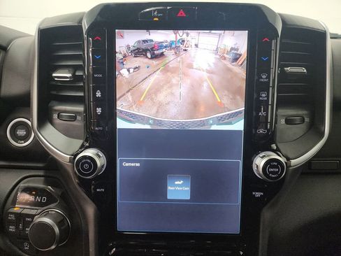 New 2026 RAM 1500 4x4 Crew Cab image 14