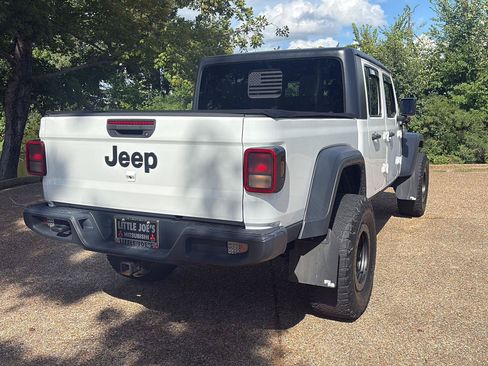 Used 2020 Jeep Gladiator Sport w/ Quick Order Package 24S AWD/4WD image 4