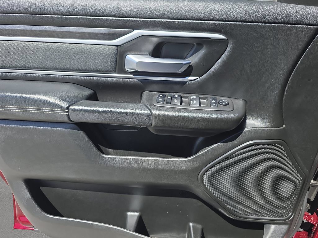 Used 2022 RAM 1500 Big Horn AWD/4WD image 17