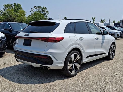 New 2026 Audi SQ5 Prestige AWD/4WD image 4
