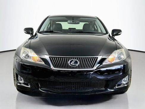 Used 2010 Lexus IS 250 w/ Preferred Accessory Package RWD image 2