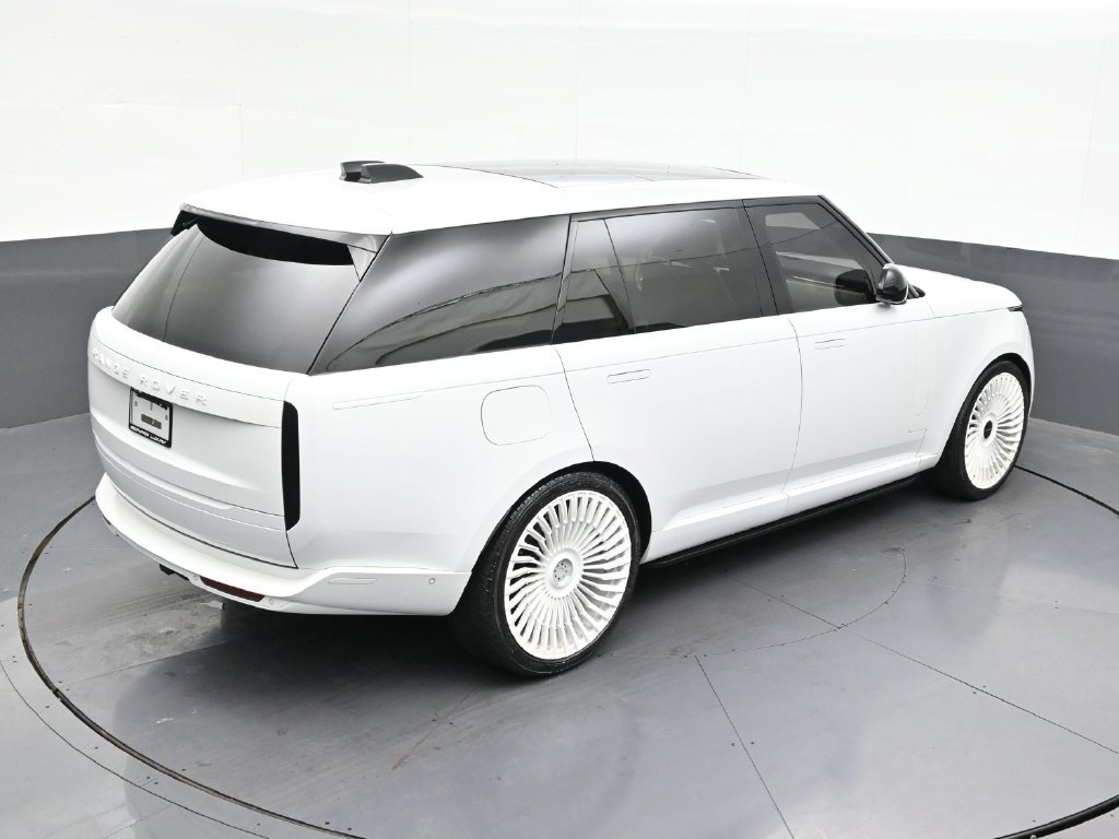 Used 2024 Land Rover Range Rover Long Wheelbase SE AWD/4WD image 19