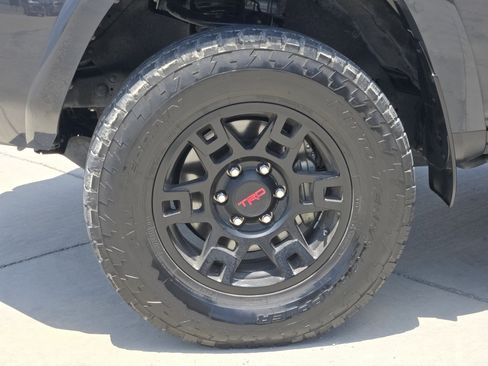 Used 2024 Toyota 4Runner TRD Off-Road AWD/4WD image 12